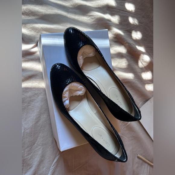 Calvin Klein Saxton Black Python Wedge Pumps- size 9.5 - Picture 7 of 10